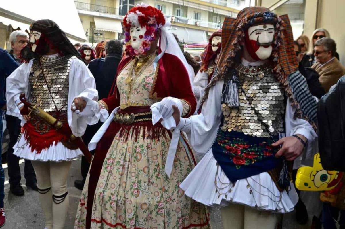 Στη Νάουσα η παράδοση δεν είναι γιορτή, είναι τελετουργία