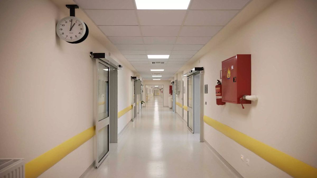 Διέγνωσαν πνευμονία σε 46χρονο – Έφυγε με φέρι μποτ για Κύμη και πέθανε από ανακοπή λίγες ώρες μετά