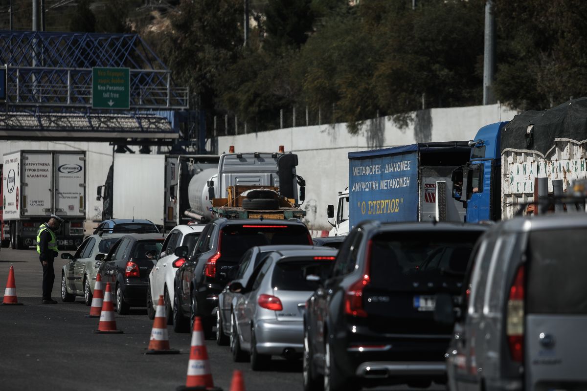 Πώς η ημέρα επηρεάζει την τιμή στο λίτρο