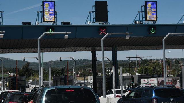 Πόσο θα πληρώσουν οι εκδρομείς της Καθαράς Δευτέρας το γέμισμα του ρεζερβουάρ – Πότε συμφέρει να βάζετε βενζίνη