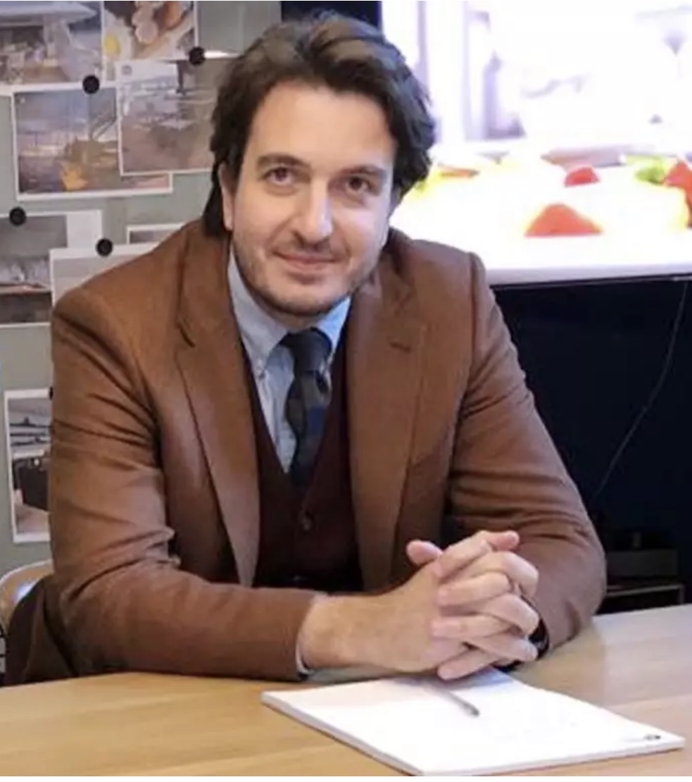 Ποιος είναι ο Αλέξανδρος Αθανασιάδης