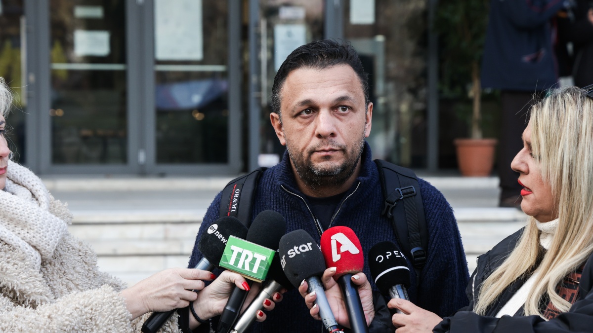 Δύο δημοσιογράφοι κυριολεκτικά ισοπέδωσαν τον Πάνο Ρούτσι! Τι ρώτησαν και τον έβγαλαν νοκ άουτ;