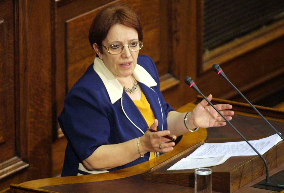 Αλέκα Παπαρήγα