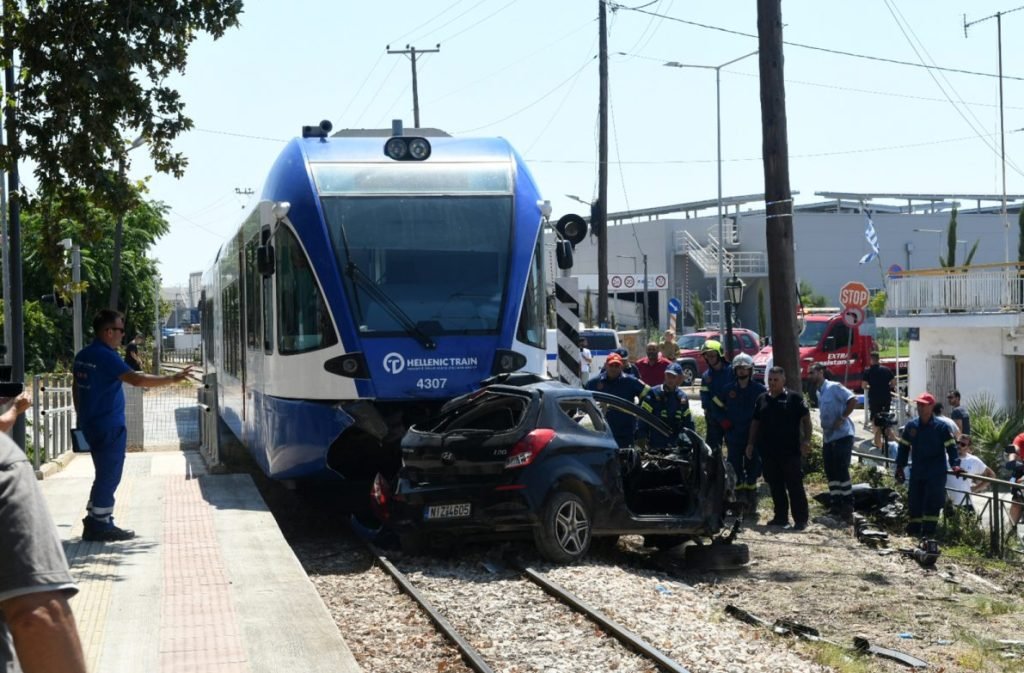 Σύγκρουση προαστιακού στην Πάτρα
