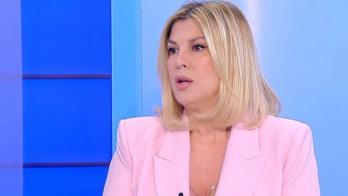 Ράνια Θρασκιά: Η σπάνια εξομολόγηση για το διαζύγιό της – «Έχω έναν πόνο, δεν θέλω να γυρίζω εκεί γιατί δεν αντέχεται»