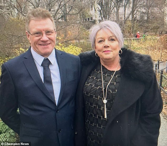 Η γιαγιά Τζέιν Πρέσλεϊ, που απεικονίζεται εδώ με τον σύζυγό της Μάικλ, άφησε την τελευταία της πνοή 