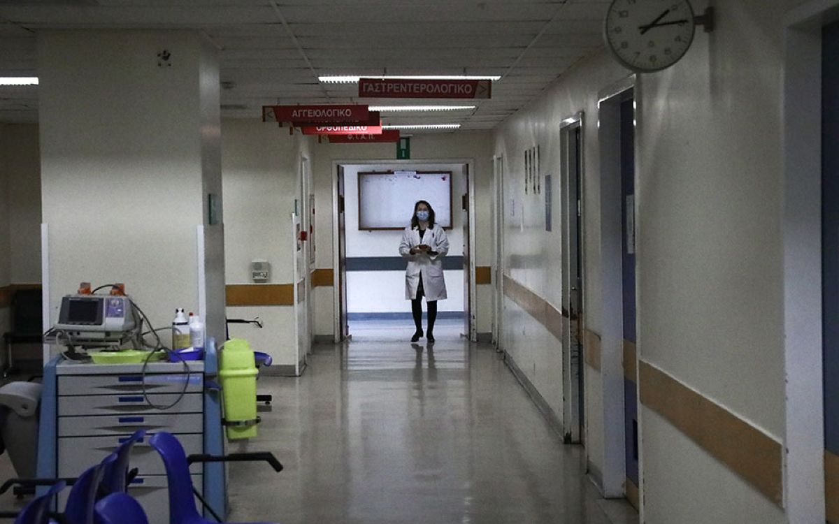 Ρωγμές και αποκολλήσεις στο Θριάσιο