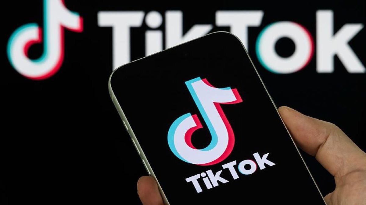 Λένε πως το TikTok έχει βγάλει εφαρμογή που βλέπεις ποιοι σε έχουν μπλοκάρει! Είναι αλήθεια σας έχουμε την απάντηση