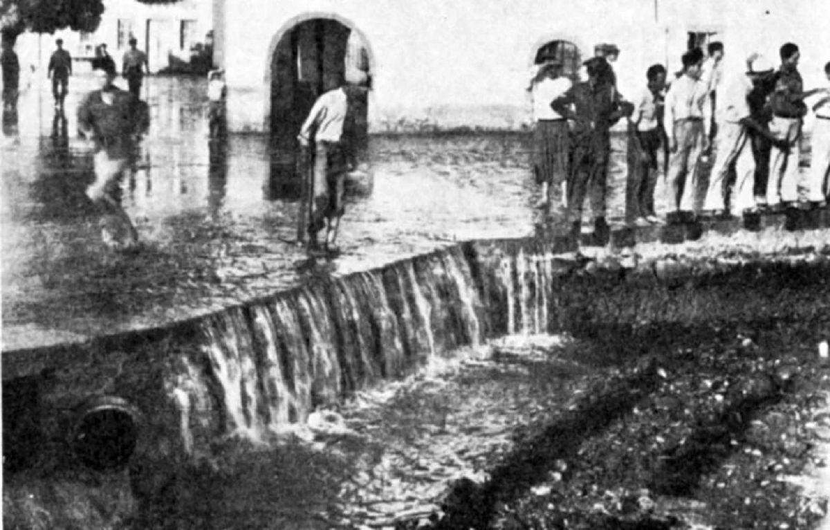 Το δραματικό χρονικό του τσουνάμι στο Αίγιο