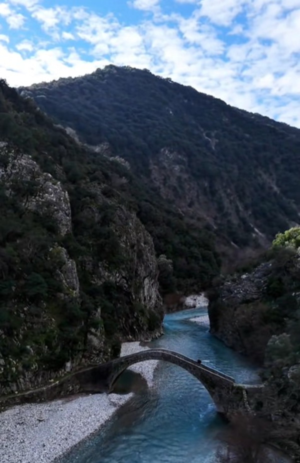 γεφύρι στον Εύηνο