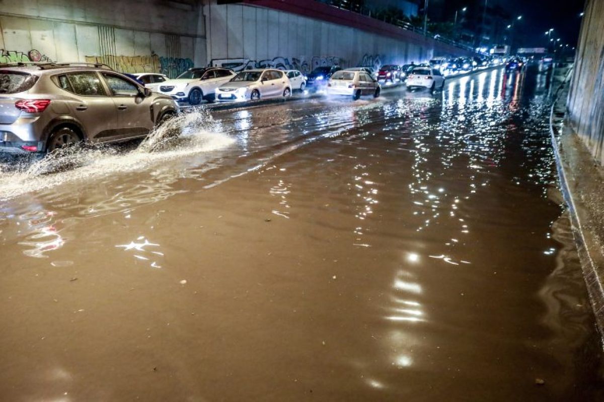 Ένας υποπυραγός λέει όσα δεν λέγονται