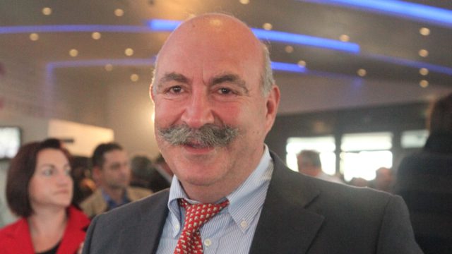 Θρίλερ στα Σπάτα: Ο Χρήστος Μαυρίκης πυροβόλησε στον αέρα και ταμπουρώθηκε στο σπίτι του