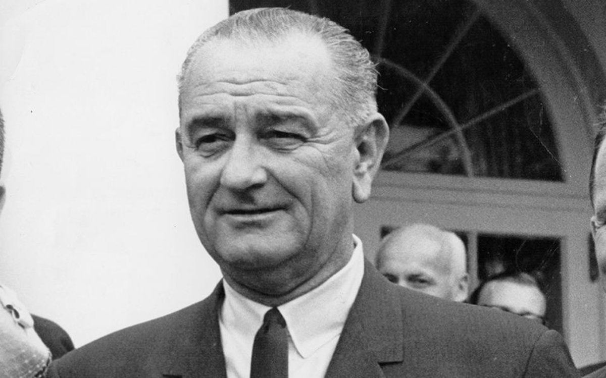 Ο Αμερικανός πρόεδρος Λύντον Τζόνσον αναγκάστηκε να παρέμβει