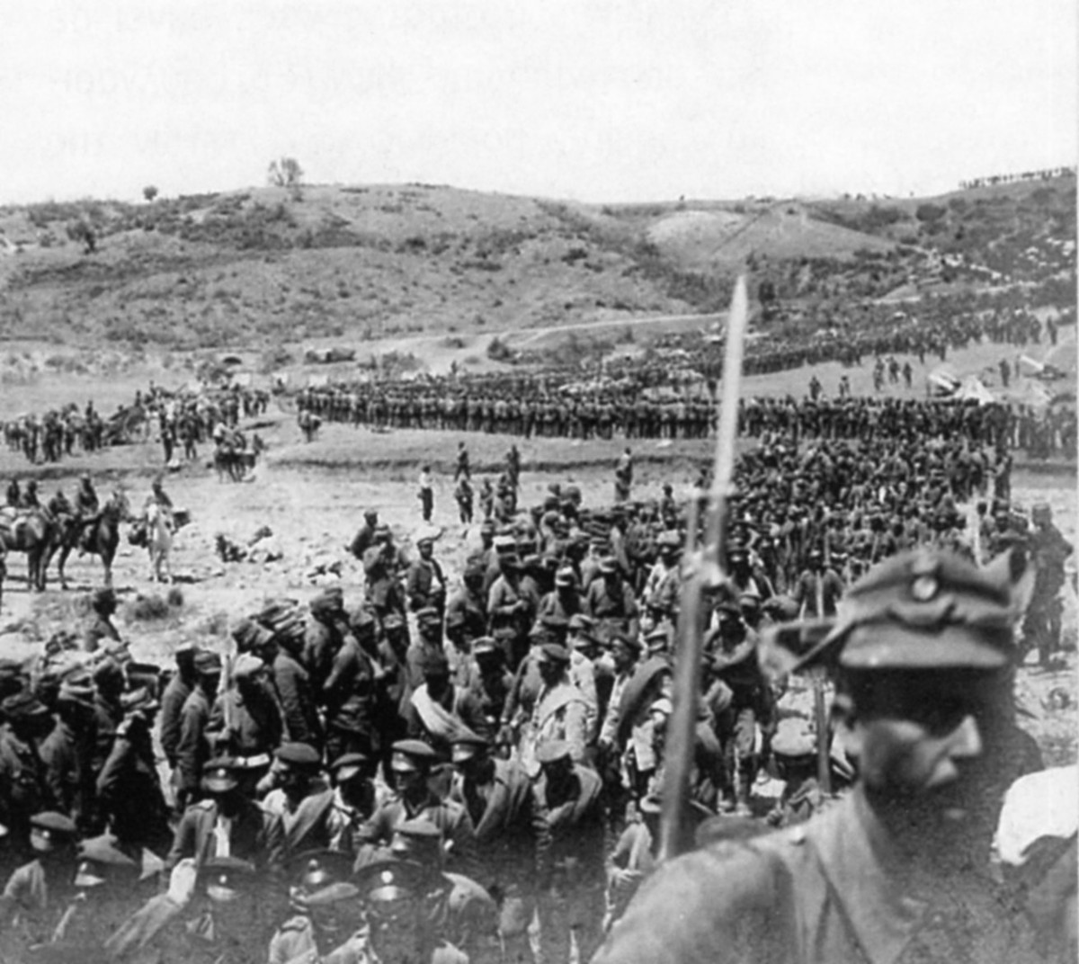 Ο Ελληνικός Στρατός απελευθερώνει τους Αγίους Σαράντα στη Βόρειο Ήπειρο 
