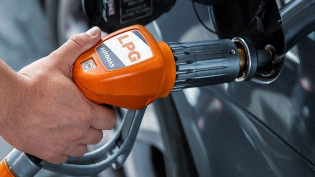 Το «κρυφό» σκάνδαλο του υγραερίου: Από το 0,80 στο 1,30 ευρώ , πολύ πριν τις εντάσεις στη Μέση Ανατολή – Γιατί οι οδηγοί LPG νιώθουν ξεχασμένοι από το κράτος