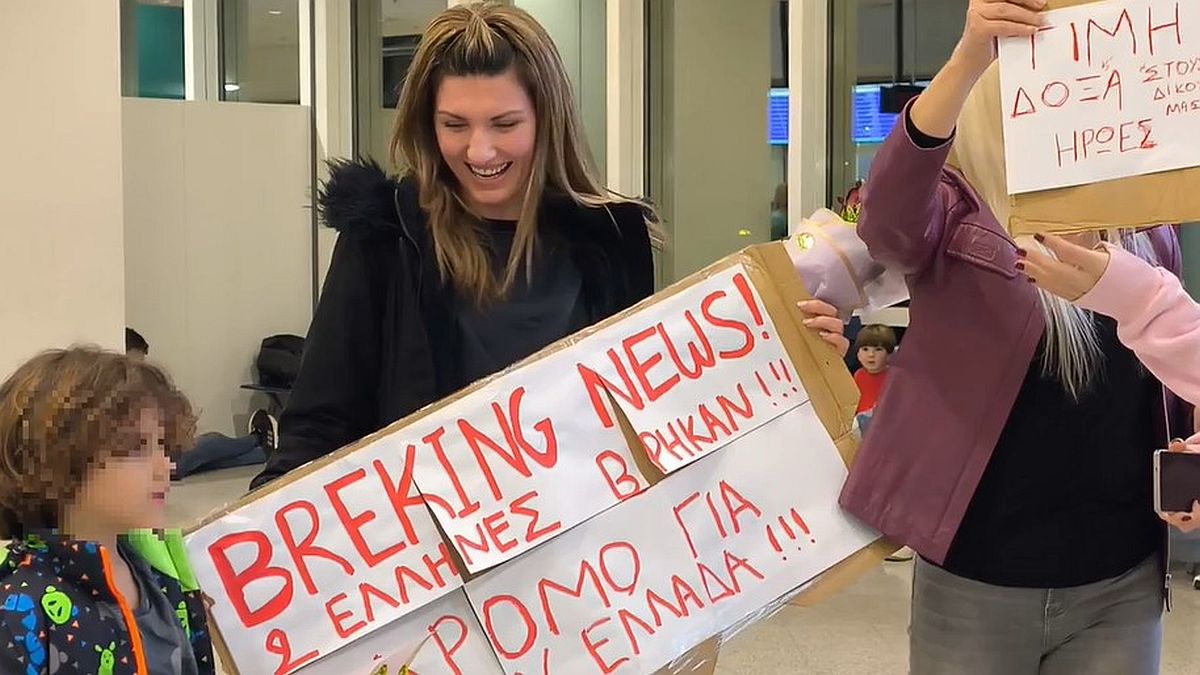 «Οδύσσεια» στο Ελευθέριος Βενιζέλος: Συγκλονιστικές μαρτυρίες Ελλήνων που επέστρεψαν από τη φλεγόμενη Μέση Ανατολή