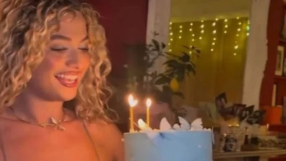 Η τραγουδίστρια της Κύπρου στη Eurovision με το πιο αποκαλυπτικό φόρεμα που έχετε δει! (ΦΩΤΟ)