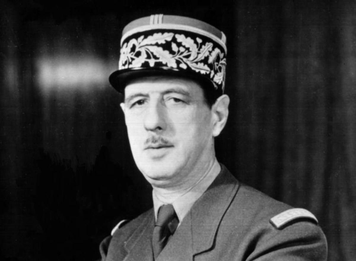 Χρειάστηκε η επιστροφή του Σαρλ ντε Γκωλ στην εξουσία το 1958 για να βρεθεί μια διέξοδος