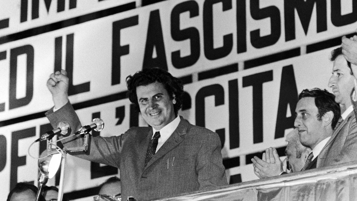 Ο Μίκης Θεοδωράκης, συμμετείχε σε ένα μαζικό συλλαλητήριο που διοργάνωσε το ΚΚΕ