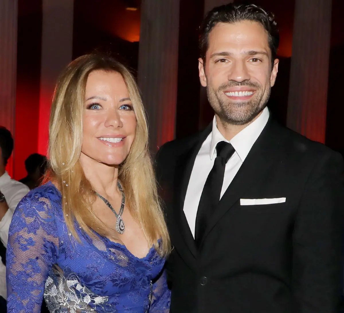 Η Μύκονος θα δώσει επίσης την ευκαιρία στο ζευγάρι να συναντήσει αγαπημένα πρόσωπα, όπως η Μαριάννα Λάτση