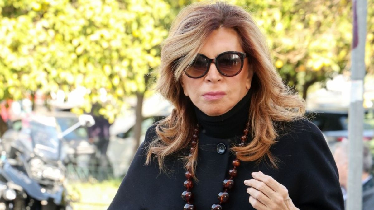 Πένθος για τη Μιμή Ντενίση: «Έφυγες νωρίς, σε θεωρούσα αναπόσπαστο κομμάτι της ζωής μου»