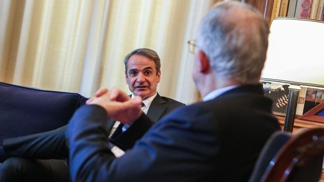 Μπλόκο στην αισχροκέρδεια: Πλαφόν σε καύσιμα και σούπερ μάρκετ ανακοίνωσε ο Μητσοτάκης
