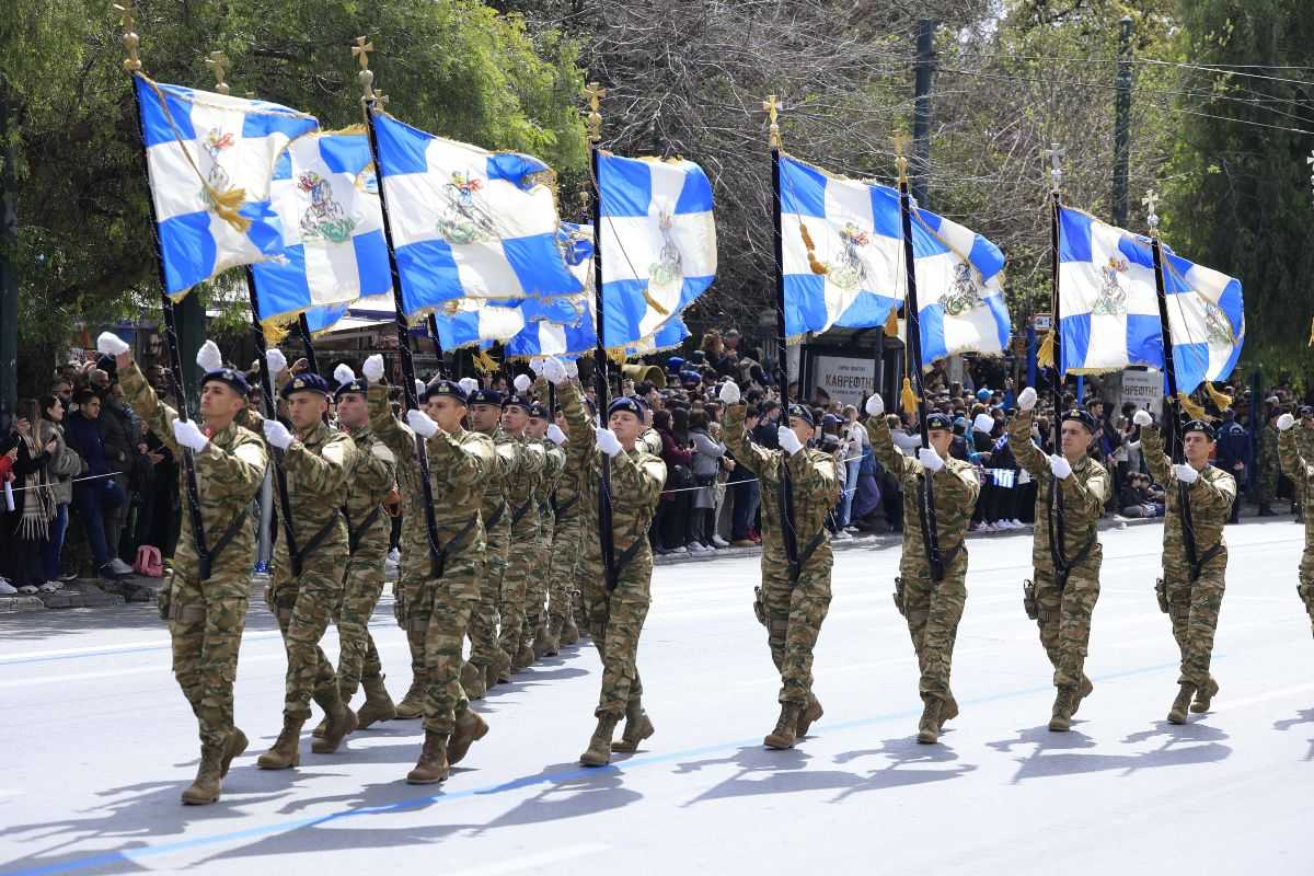  ΣΤΡΑΤΙΩΤΙΚΗ ΠΑΡΕΛΑΣΗ ΣΤΗΝ ΑΘΗΝΑ ΓΙΑ ΤΗΝ ΕΘΝΙΚΗ ΕΠΕΤΕΙΟ ΤΗΣ 25ης ΜΑΡΤΙΟΥ 1821 (ΓΙΩΡΓΟΣ ΚΟΝΤΑΡΙΝΗΣ/EUROKINISSI
