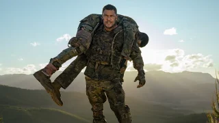 «War Machine» στο Netflix: Ο Alan Ritchson του «Reacher» επιστρέφει και οι κριτικές μιλούν για το νέο action έπος