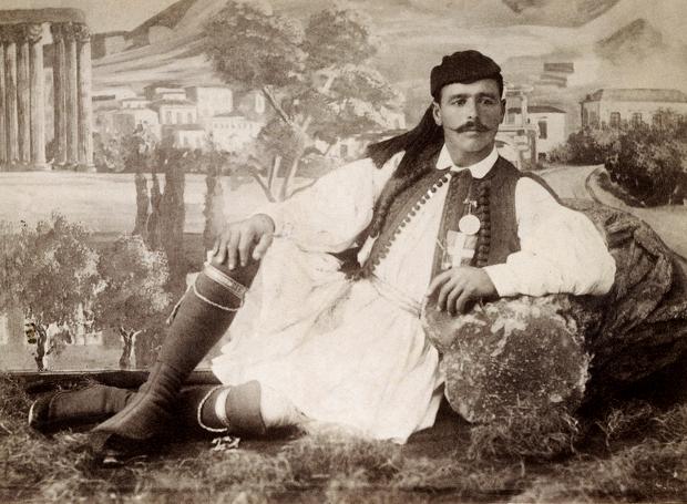 Σπύρος Λούης: Ο νερουλάς που έγινε παγκόσμιος θρύλος – 86 χρόνια από τον θάνατο του πρώτου Έλληνα Ολυμπιονίκη