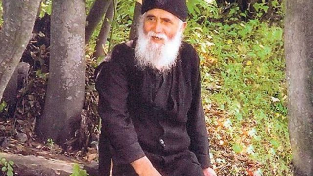 Άγιος Παΐσιος: Αυτά είναι τα 6 σημάδια πως ένας άνθρωπος δίπλα σου είναι κακός