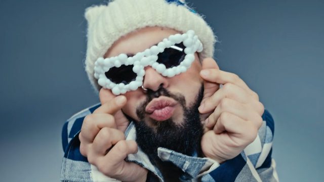 Eurovision 2026: «Στήθος με στήθος» ο Αkylas με την Αυστραλία – Η θέση της Ελλάδας στα στοιχήματα