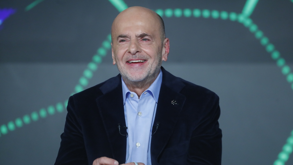 Αναλαμβάνει τον ΣΚΑΪ ηγετικό στέλεχος της κυβέρνησης Μητσοτάκη!