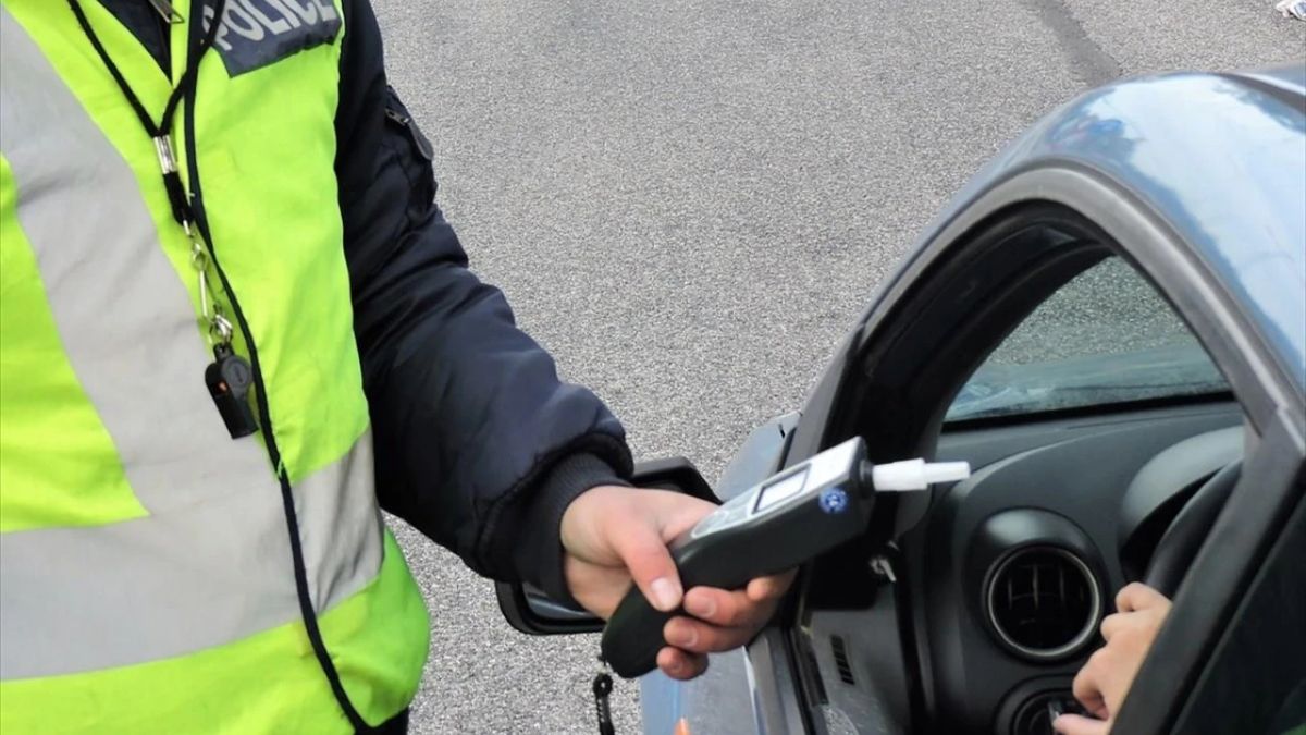 Τον σταμάτησαν για αλκοτέστ αλλά το τιμόνι ήταν αλλού