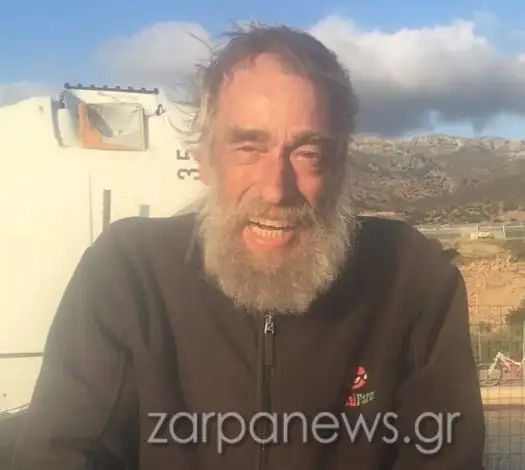 Στην Παλαιόχωρα στα Χανιά, η Μπέλλα αρνείται να ξεχάσει τον Γερμανό ιδιοκτήτη της που έφυγε από τη ζωή.