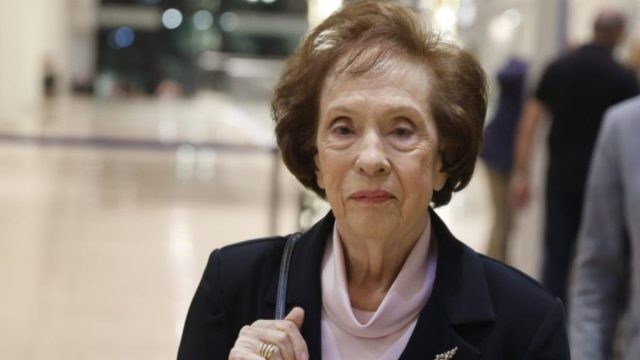 Σαν σήμερα, 19 Μαρτίου 2004: Η Άννα Ψαρούδα Μπενάκη γίνεται η πρώτη γυναίκα πρόεδρος της Βουλής