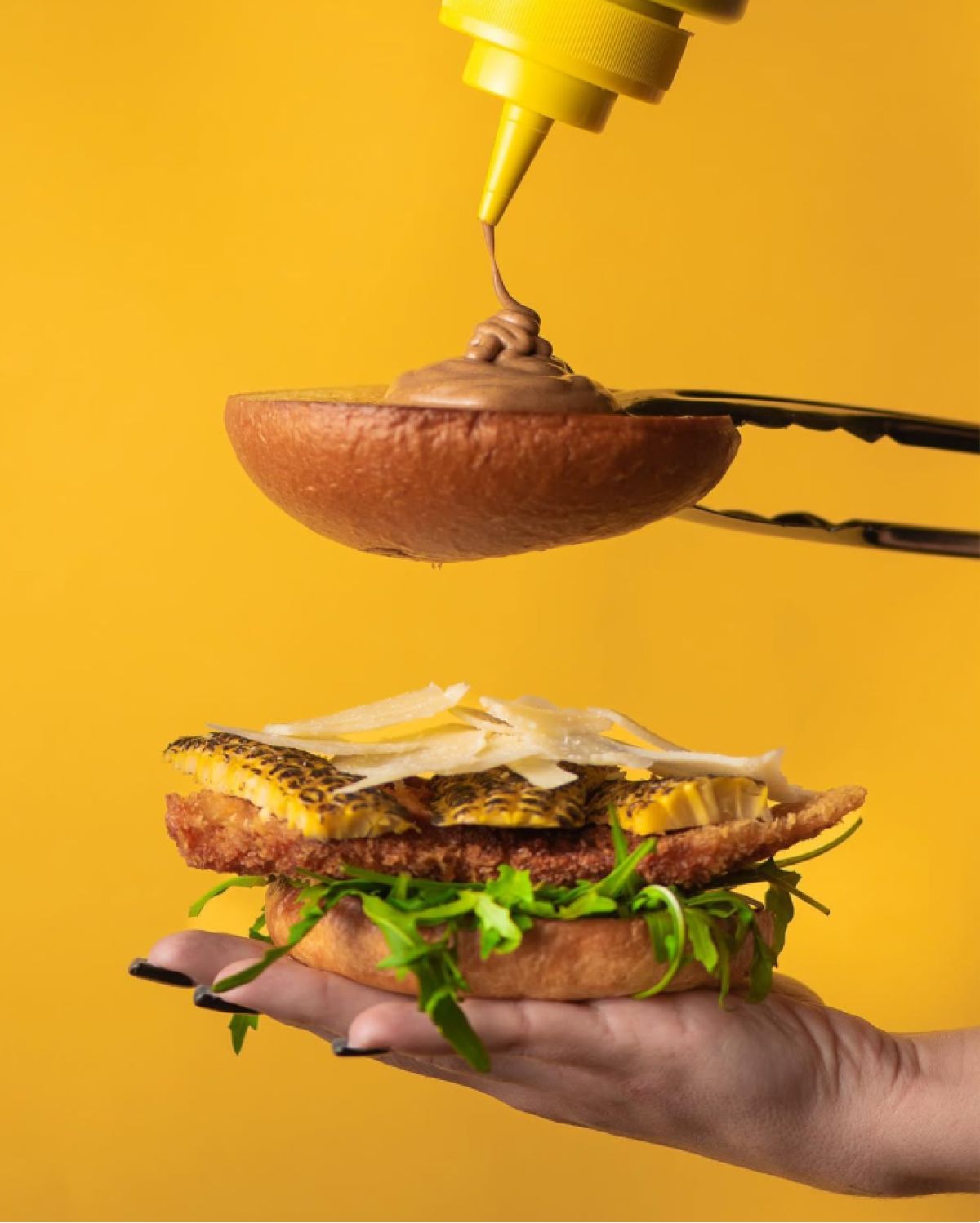 Το μαγαζί που μετατρέπει το fried chicken σε γαστρονομική απόλαυση