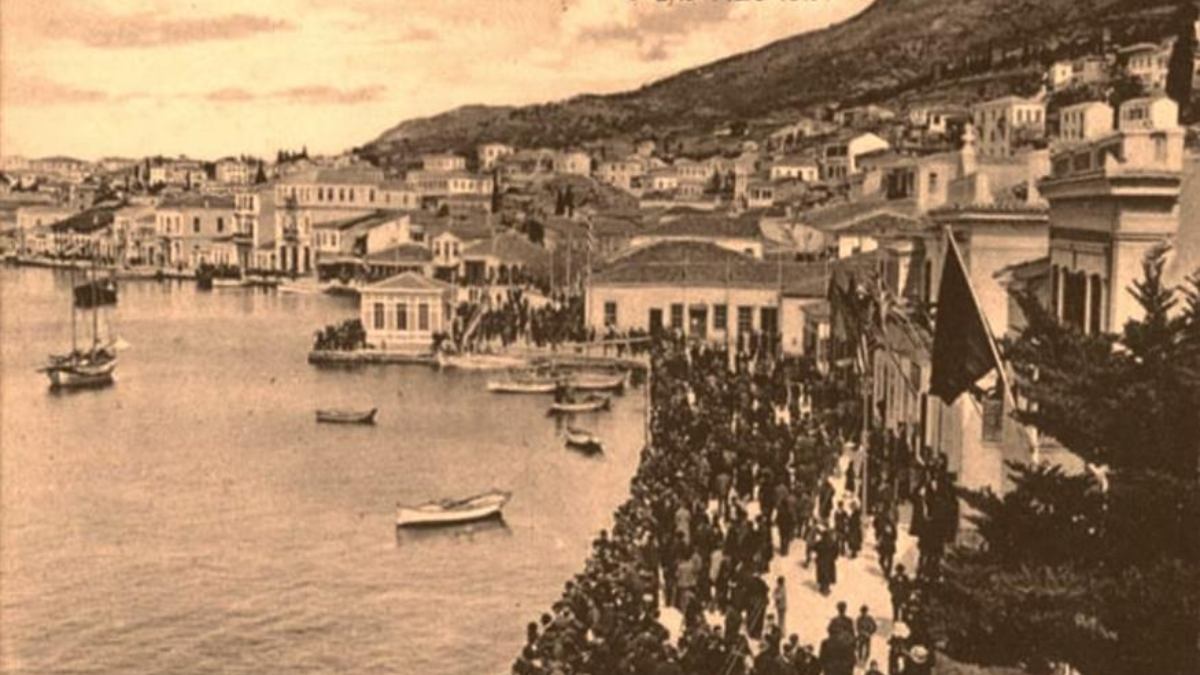 Σάμος 1913: Η ημέρα που το Αιγαίο βάφτηκε γαλανόλευκο – 113 χρόνια από την ιστορική απελευθέρωση