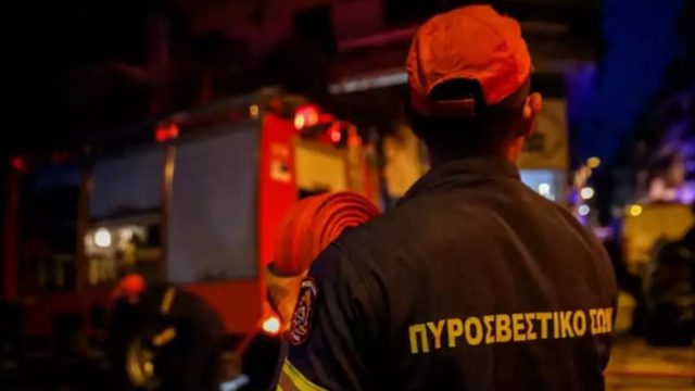 Φωτιά στο κέντρο της Αθήνας: Εντοπίστηκε καμένη σορός γυναίκας