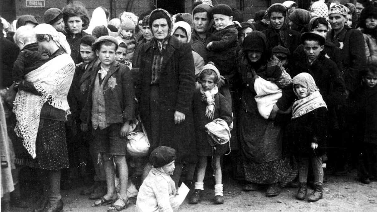 Πάνω από 48.000 Ελληνοεβραίοι θα εκτοπιστούν στο Άουσβιτς, στο Μπιρκενάου και στο Μπέργκεν-Μπέλσεν