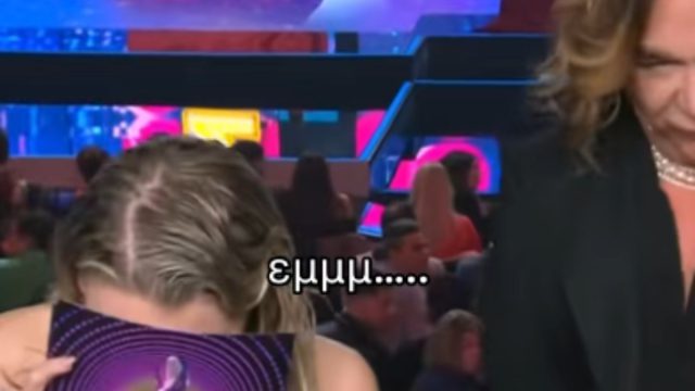 J2US: Το φιλί στο στόμα του Σαμαρά στην Cinderella