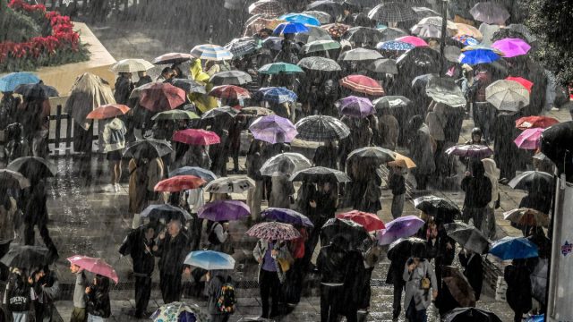 Καιρός σήμερα 18/3: Βροχές και καταιγίδες αλλάζουν το σκηνικό – Τι λένε Μαρουσάκης και Τσατραφύλλιας για τα έντονα φαινόμενα