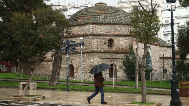 Καιρός σήμερα 9/3: Συννεφιά και πρόσκαιρες βροχές – Η πρόγνωση Αρνιακού και Τυράσκη για την αρχή της εβδομάδας