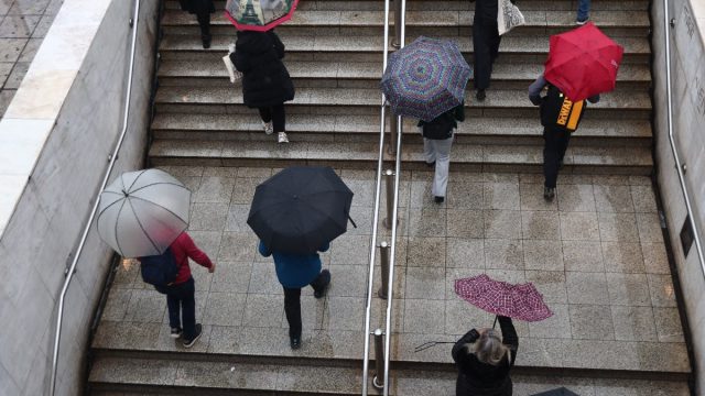 Καιρός σήμερα 24/3: Άστατο σκηνικό με βροχές και καταιγίδες – Η πρόγνωση Ζιακοπούλου και Μάλεση