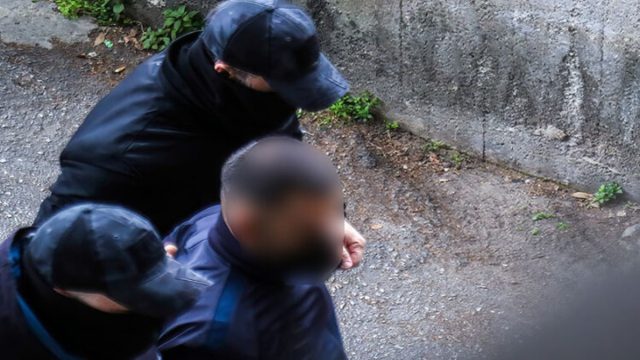 Εξελίξεις στην Καλαμαριά: Απολογία 23χρονου – «Πρόταξα το μαχαίρι για να σώσω τη ζωή μου, δεν είχα άλλη επιλογή»