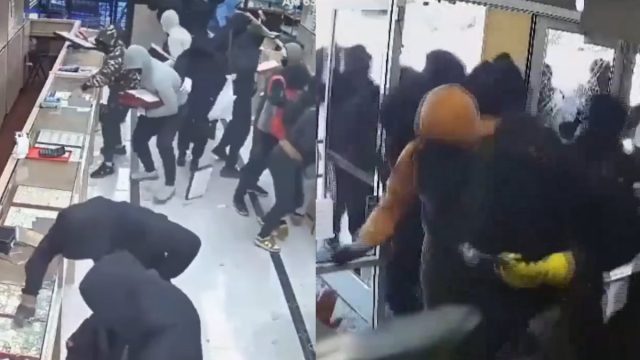 Κακός χαμός έγινε με ένα βίντεο viral που δείχνει μια μεγάλη ομάδα κλεφτών να εισβάλει σε κοσμηματοπωλείο και να σηκώνει τα πάντα σε δευτερόλεπτα