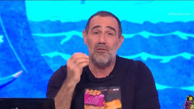 «Αλητεία Φόρουμ»: Σκληρές κουβέντες του Αντώνη Κανάκη για τους δημοσιογράφους της Ελλάδας και την κυβέρνηση