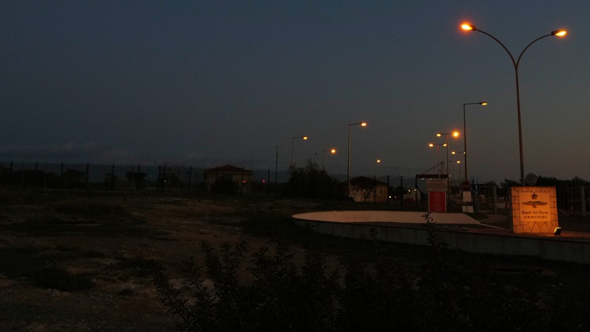 Κύπρος: Ηχούν σειρήνες, μόλις εστάλη μήνυμα – «Μείνετε σε εσωτερικό χώρο»