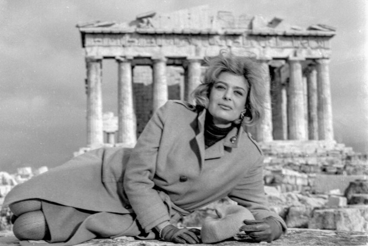 Συνέχισε με σθένος τη διεκδίκηση των Γλυπτών, τιμώντας την υπόσχεση που είχε δώσει στη Μελίνα