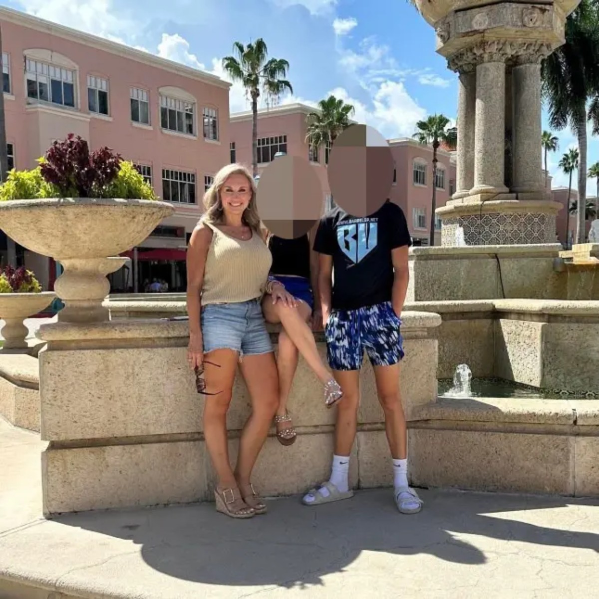 Καταδικάστηκε δήμαρχος που συνευρέθηκε ερωτiκά με τον 16χρονο καλύτερο φίλο του γιου της