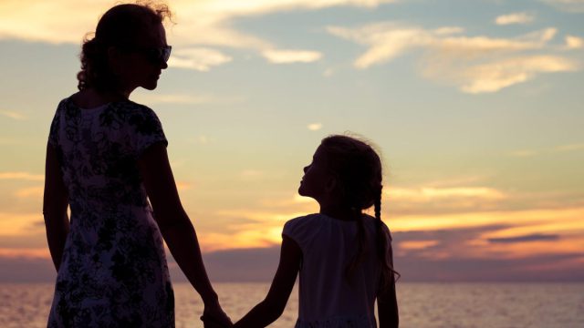 Μητέρα και κόρη ξανά μαζί μετά από 24 χρόνια εξαφάνισης: Η ιστορία που συγκίνησε τη Βόρεια Καρολίνα